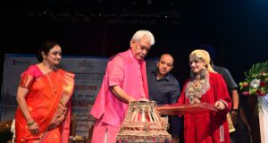 Lt Governor inaugurates 3-day long Amrit Yuva Kalotsav at Srinagar