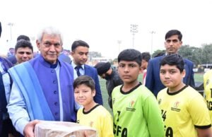 Lt Governor felicitates medal winners of National & International Competitions for the years 2021-22 and 2022-23