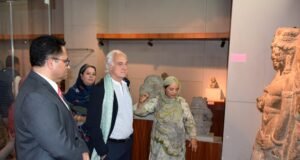 Spanish ambassador visits SPS museum