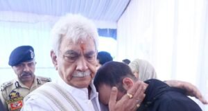 Lieutenant Governor Visits Family of Martyr Head Constable Ashiq Hussain Qureshi