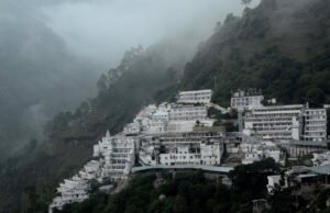 Shri Mata #VaishnoDevi Yatra Resumes via Traditional Track After Week-Long Suspension