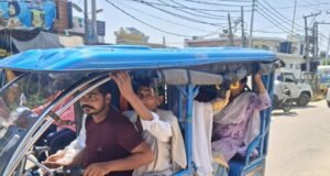 304 E-Rickshaws, E-#Autos Seized in #Traffic Drive